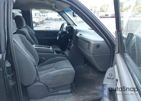 2003 Chevrolet Silverado 1500 Ls z USA, uszkodzony, nr VIN 2GCEC19V931289650